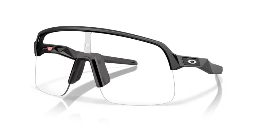 Oakley Sutro Lite S Matte Black_Clear to Black Photochromic